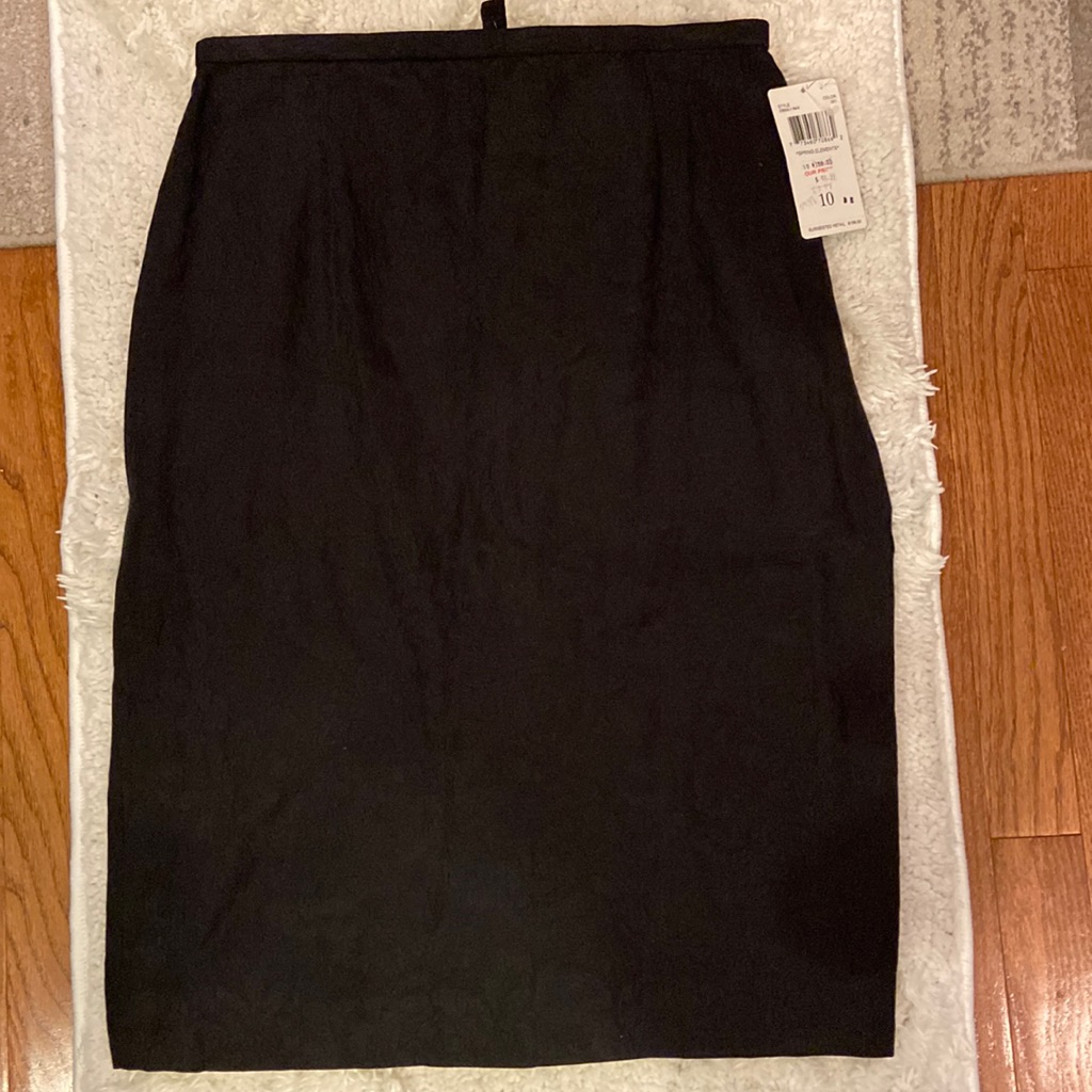 Dana Buchman Nwt Size 10 Skirt.